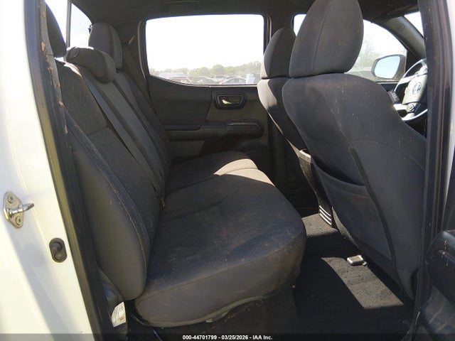 Продаж на аукціоні авто 2017 Toyota Tacoma, vin: 5TFAZ5CNXHX039275, номер лоту: 44701799