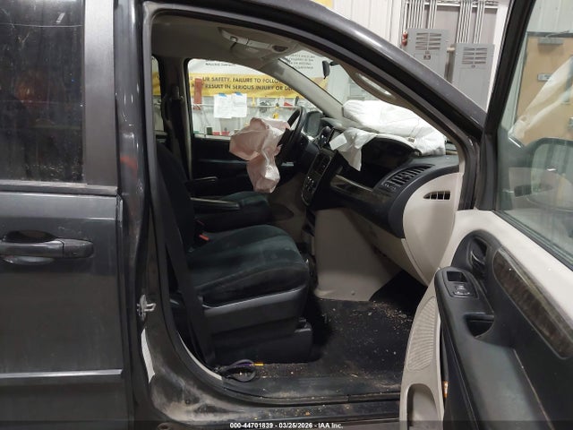 44701839 :رقم المزاد ، 2D4RN3DG6BR756056 vin ، 2011 Dodge Grand Caravan Mainstreet مزاد بيع