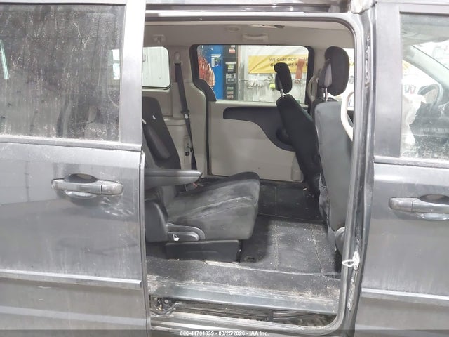 44701839 :رقم المزاد ، 2D4RN3DG6BR756056 vin ، 2011 Dodge Grand Caravan Mainstreet مزاد بيع