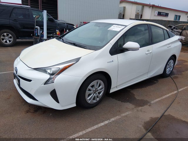 JTDKBRFU8G3015338 Toyota Prius Two