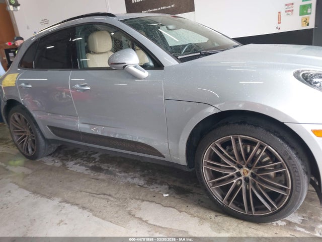 WP1AA2A59RLB04214 Porsche Macan T