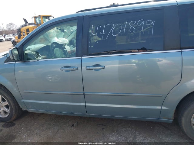 Продаж на аукціоні авто 2008 Chrysler Town & Country Touring, vin: 2A8HR54P08R767189, номер лоту: 44701899