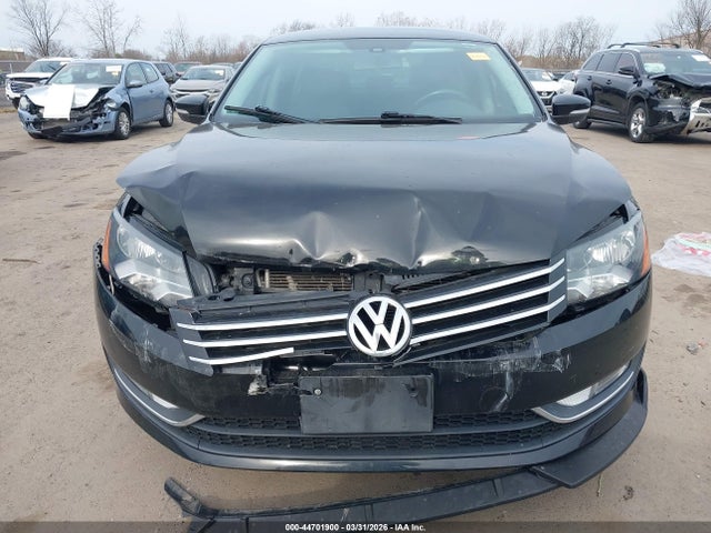 44701900 :رقم المزاد ، 1VWAT7A31FC113988 vin ، 2015 Volkswagen Passat 1.8t Limited Edition مزاد بيع