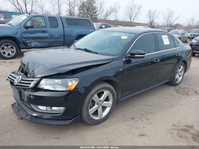 44701900 :رقم المزاد ، 1VWAT7A31FC113988 vin ، 2015 Volkswagen Passat 1.8t Limited Edition مزاد بيع