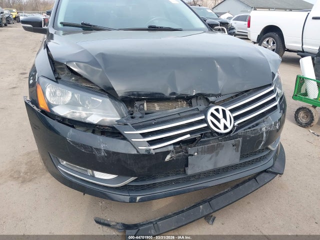44701900 :رقم المزاد ، 1VWAT7A31FC113988 vin ، 2015 Volkswagen Passat 1.8t Limited Edition مزاد بيع