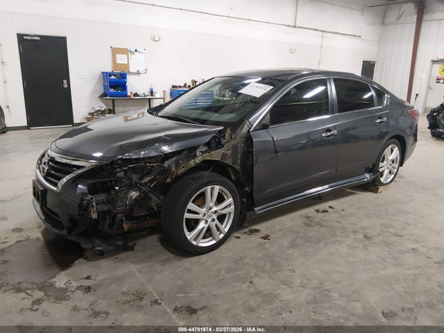 2013 Nissan Altima 3.5 Sl მანქანა იყიდება აუქციონზე, vin: 1N4BL3AP5DC249871, აუქციონის ნომერი: 44701974