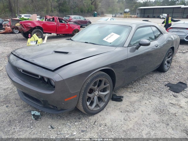 Dodge Challenger Sxt 2015 2C3CDZAG9FH720925 Image 2