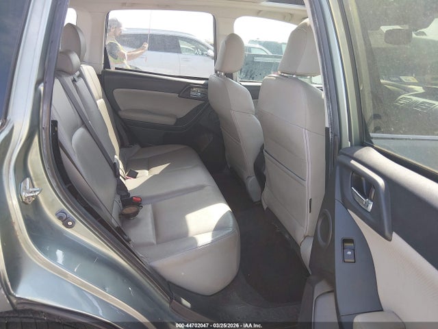 44702047 :رقم المزاد ، JF2SJAXCXGH420874 vin ، 2016 Subaru Forester 2.5i Touring مزاد بيع