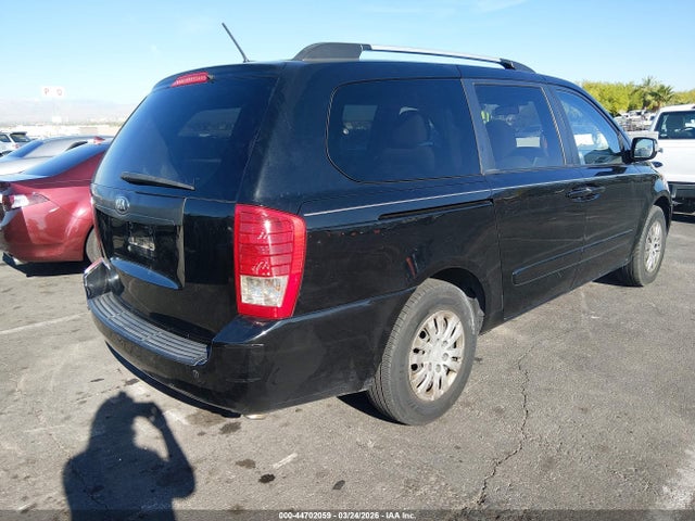 KNDMG4C78E6545199 KIA SEDONA LX