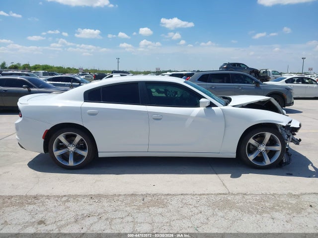 Продажа на аукционе авто 2015 Dodge Charger Sxt, vin: 2C3CDXHG5FH722472, номер лота: 44702072
