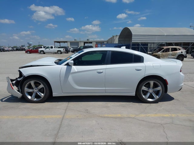 Продажа на аукционе авто 2015 Dodge Charger Sxt, vin: 2C3CDXHG5FH722472, номер лота: 44702072