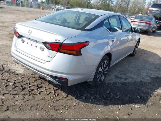 1N4BL4DW1NN344779 Nissan Altima Sv Intelligent Awd