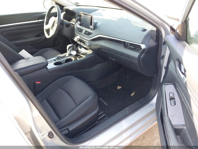 1N4BL4DW1NN344779 Nissan Altima Sv Intelligent Awd