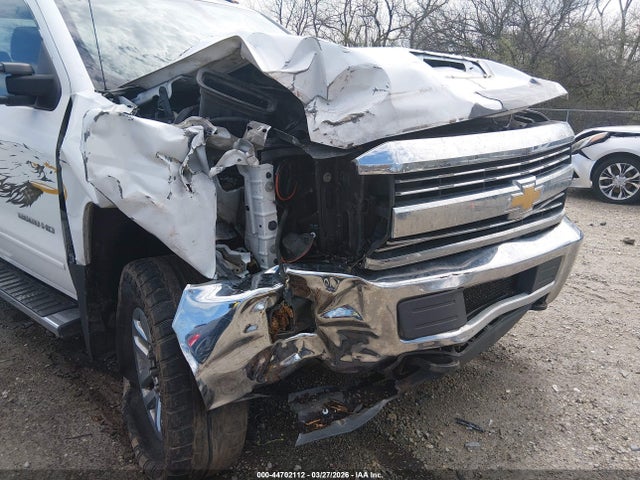 44702112 :رقم المزاد ، 1GC2KVEY3JZ125943 vin ، 2018 Chevrolet Silverado 2500hd Lt مزاد بيع