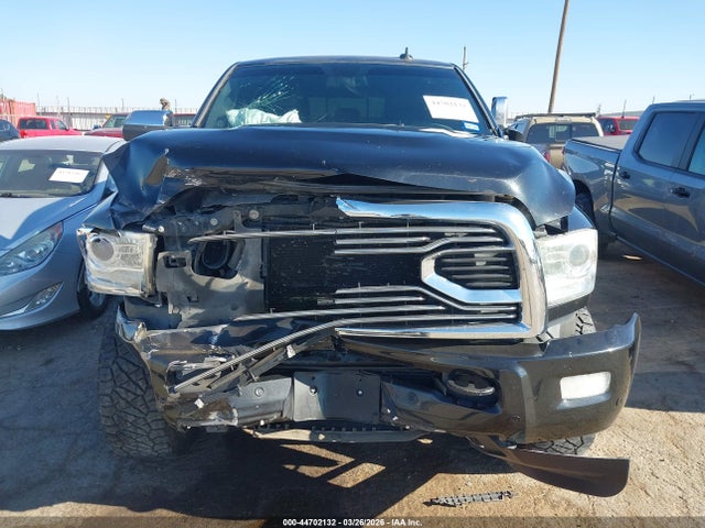 44702132 :رقم المزاد ، 3C6UR5PLXHG639358 vin ، 2017 Ram 2500 Limited Mega Cab 4x4 6'4 Box مزاد بيع