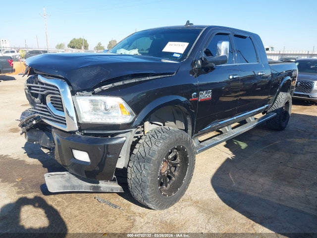 44702132 :رقم المزاد ، 3C6UR5PLXHG639358 vin ، 2017 Ram 2500 Limited Mega Cab 4x4 6'4 Box مزاد بيع