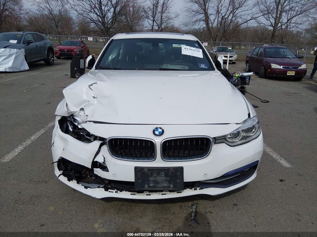 2016 Bmw 328i Xdrive მანქანა იყიდება აუქციონზე, vin: WBA8E3G59GNU05808, აუქციონის ნომერი: 44702139