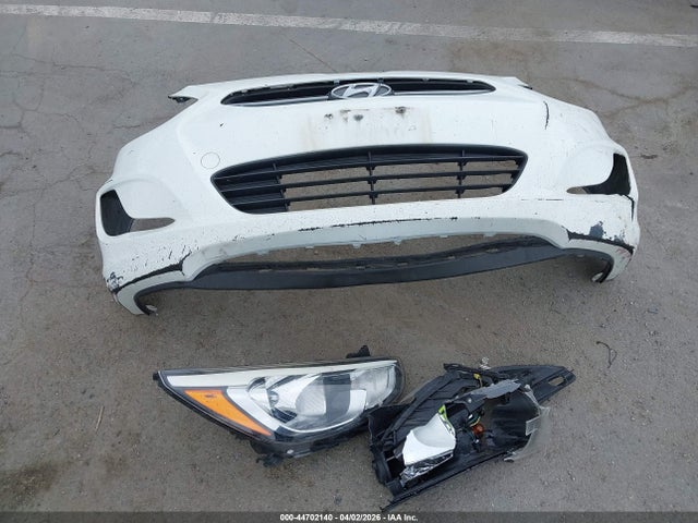 Продаж на аукціоні авто 2015 Hyundai Accent Gs, vin: KMHCT5AE5FU225779, номер лоту: 44702140