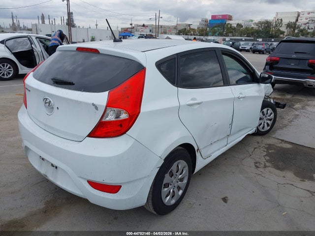Продаж на аукціоні авто 2015 Hyundai Accent Gs, vin: KMHCT5AE5FU225779, номер лоту: 44702140