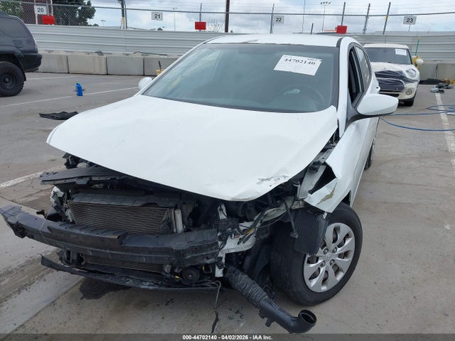 Продаж на аукціоні авто 2015 Hyundai Accent Gs, vin: KMHCT5AE5FU225779, номер лоту: 44702140