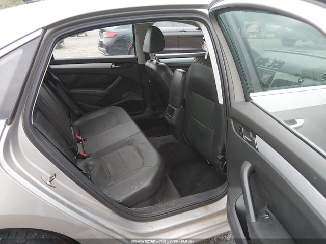 Продаж на аукціоні авто 2012 Volkswagen Passat 2.5l Se, vin: 1VWBP7A3XCC053052, номер лоту: 44702160