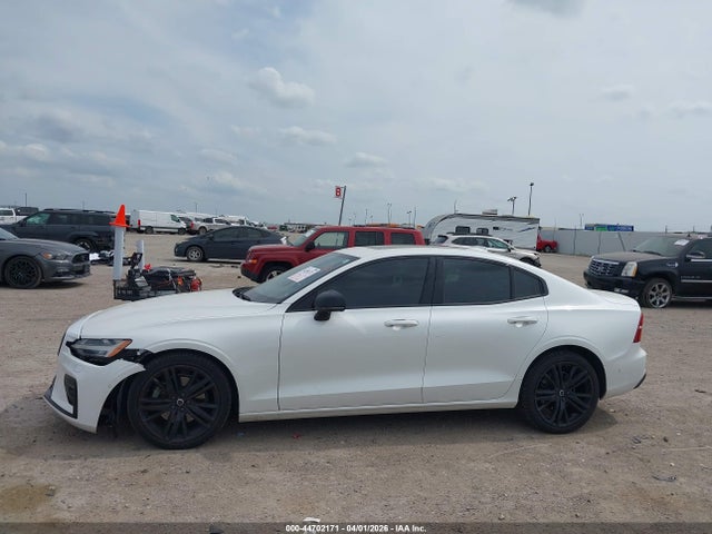 44702171 :رقم المزاد ، 7JRL12TH4RG290465 vin ، 2024 Volvo S60 B5 Plus Black Edition مزاد بيع