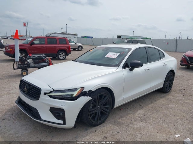 44702171 :رقم المزاد ، 7JRL12TH4RG290465 vin ، 2024 Volvo S60 B5 Plus Black Edition مزاد بيع