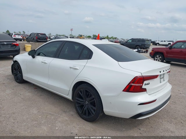 44702171 :رقم المزاد ، 7JRL12TH4RG290465 vin ، 2024 Volvo S60 B5 Plus Black Edition مزاد بيع