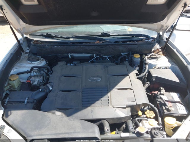 2011 Subaru Outback 3.6r Limited მანქანა იყიდება აუქციონზე, vin: 4S4BRDLC3B2439949, აუქციონის ნომერი: 44702203