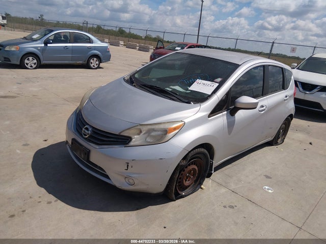 Nissan Versa Note S Plus 2015 3N1CE2CP5FL398873 Image 2