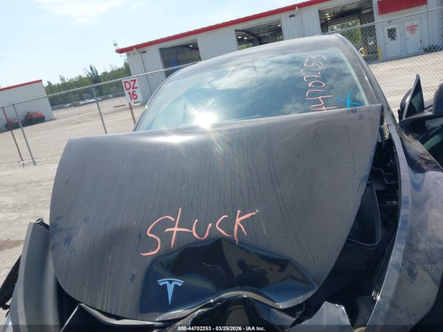 44702253 :رقم المزاد ، 7SAYGDEE3PF760626 vin ، 2023 Tesla Model Y Awd/long Range Dual Motor All-wheel Drive مزاد بيع