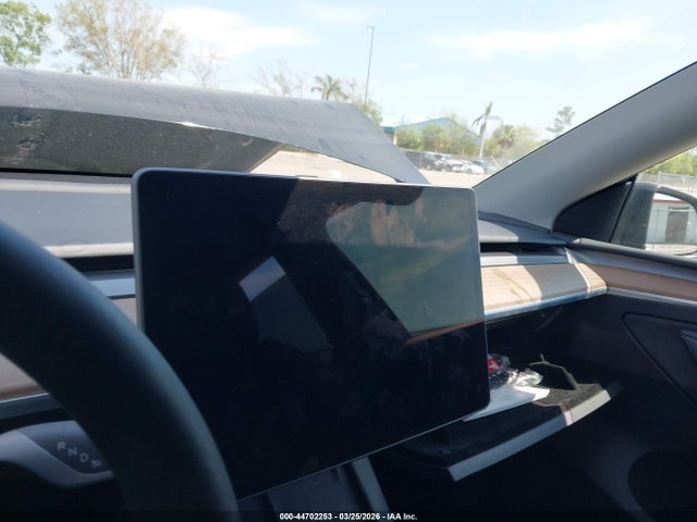 44702253 :رقم المزاد ، 7SAYGDEE3PF760626 vin ، 2023 Tesla Model Y Awd/long Range Dual Motor All-wheel Drive مزاد بيع