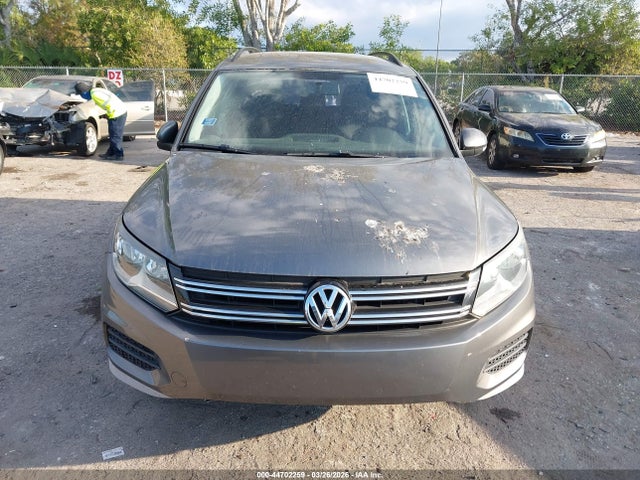 Продажа на аукционе авто 2015 Volkswagen Tiguan S, vin: WVGAV7AX0FW508108, номер лота: 44702259