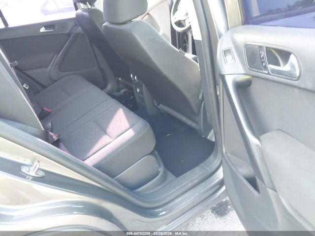 Продажа на аукционе авто 2015 Volkswagen Tiguan S, vin: WVGAV7AX0FW508108, номер лота: 44702259