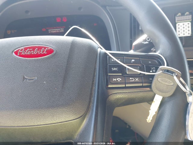 Продаж на аукціоні авто 2022 Peterbilt 579, vin: 1XPBD49X6ND775485, номер лоту: 44702305