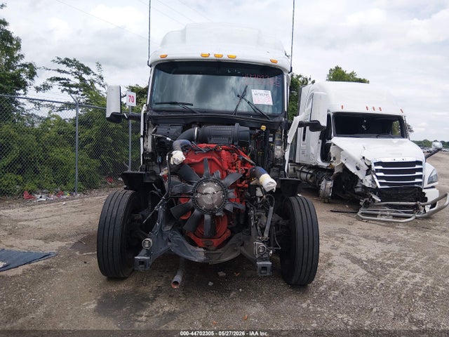 Продаж на аукціоні авто 2022 Peterbilt 579, vin: 1XPBD49X6ND775485, номер лоту: 44702305