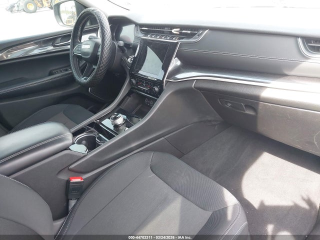 Продаж на аукціоні авто 2022 Jeep Grand Cherokee L Laredo 4x2, vin: 1C4RJJAG7N8618737, номер лоту: 44702311