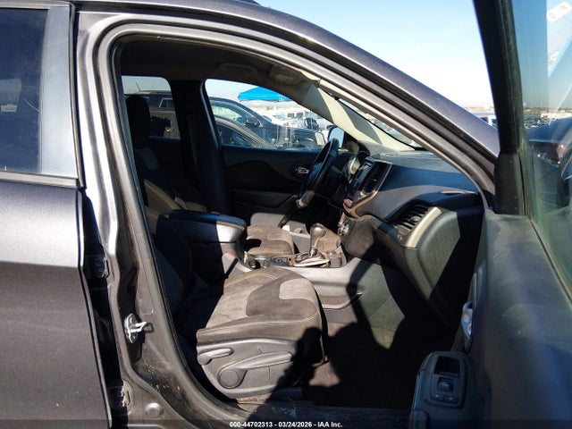1C4PJMAS9GW359552 Jeep Cherokee Altitude
