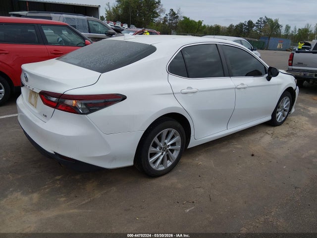 Продажа на аукционе авто 2021 Toyota Camry Le, vin: 4T1C11AK3MU520610, номер лота: 44702324