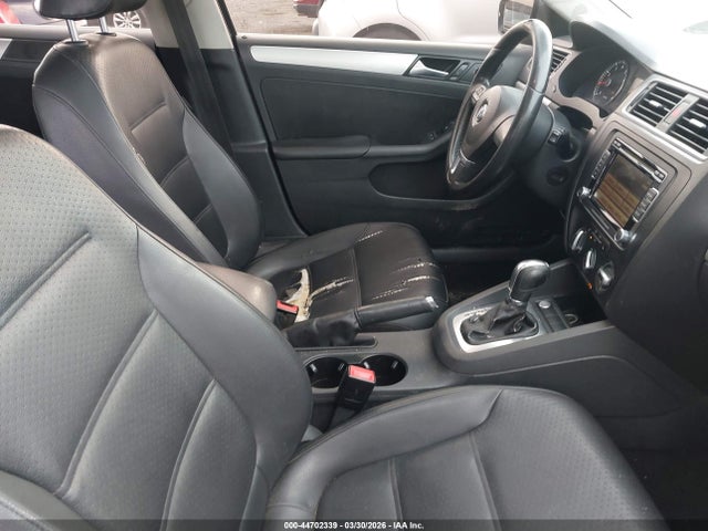 Продаж на аукціоні авто 2014 Volkswagen Jetta 1.8t Se, vin: 3VWD07AJ0EM438374, номер лоту: 44702339