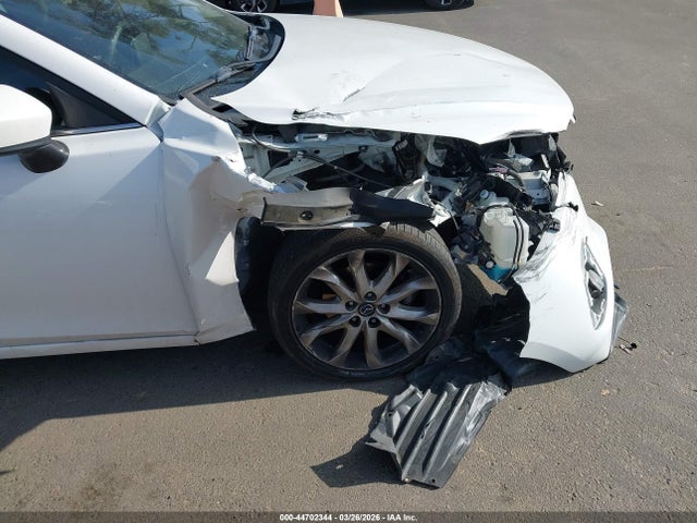 Продажа на аукционе авто 2016 Mazda Mazda3 S Grand Touring, vin: JM1BM1N30G1322227, номер лота: 44702344