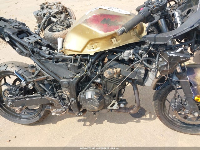 Kawasaki Ex300 B 2015 JKAEX8B14FDA19588 Image 8