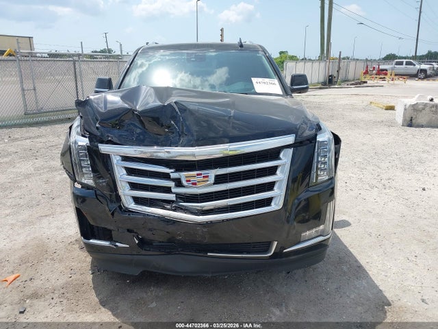 Продажа на аукционе авто 2020 Cadillac Escalade Esv 2wd Luxury, vin: 1GYS3HKJ0LR292375, номер лота: 44702366