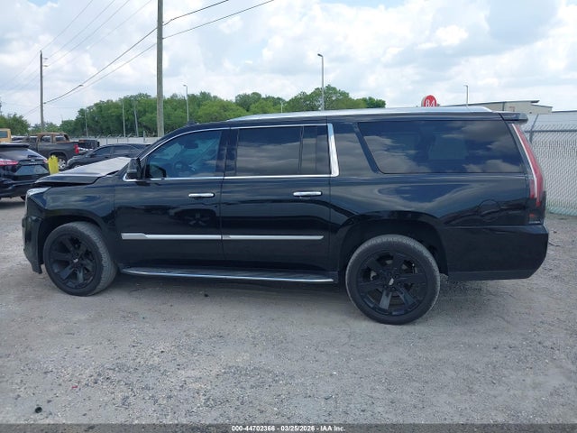 Продажа на аукционе авто 2020 Cadillac Escalade Esv 2wd Luxury, vin: 1GYS3HKJ0LR292375, номер лота: 44702366