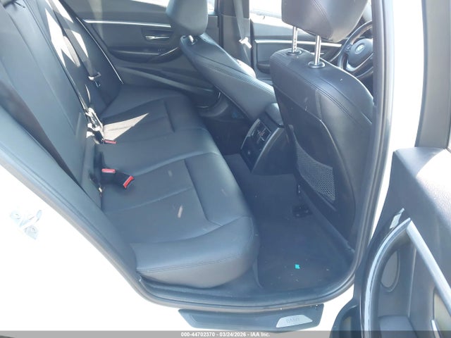 2016 Bmw 328i Xdrive მანქანა იყიდება აუქციონზე, vin: WBA8E3G54GNU01715, აუქციონის ნომერი: 44702370