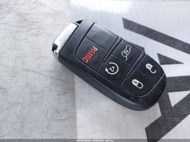 2015 Jeep Grand Cherokee Overland მანქანა იყიდება აუქციონზე, vin: 1C4RJFCG0FC215255, აუქციონის ნომერი: 44702382