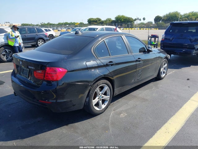2013 Bmw 328i მანქანა იყიდება აუქციონზე, vin: WBA3A5G58DNP22024, აუქციონის ნომერი: 44702398