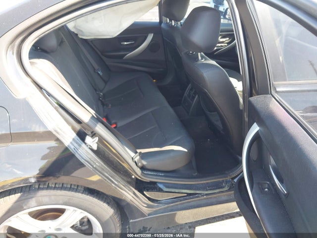 2013 Bmw 328i მანქანა იყიდება აუქციონზე, vin: WBA3A5G58DNP22024, აუქციონის ნომერი: 44702398