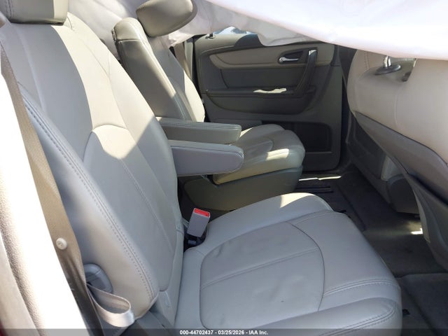 Продаж на аукціоні авто 2017 Chevrolet Traverse 2lt, vin: 1GNKRHKD0HJ210107, номер лоту: 44702437