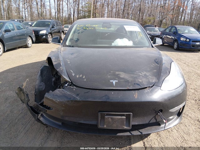 44702439 :رقم المزاد ، 5YJ3E1EB0KF208673 vin ، 2019 Tesla Model 3 Long Range/performance مزاد بيع